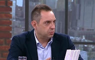 Вулин: Лично ћу поднети пријаву како би надлежни испитали наводе Недељника Вулин: Лично ћу поднети пријаву како би надлежни испитали наводе Недељника